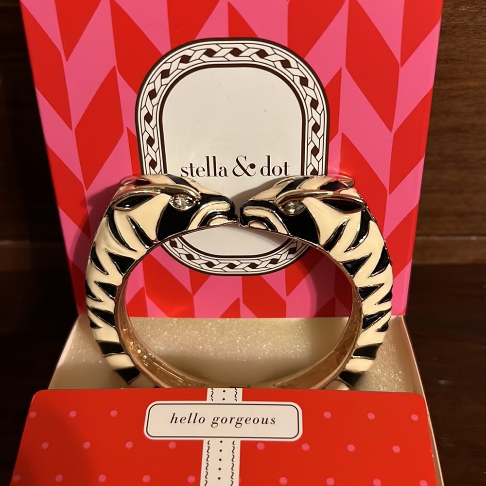 Stella & Dot Zebra bracelet.